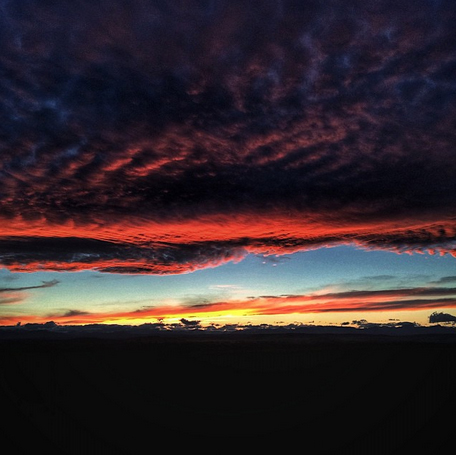 Source: imalbertabound / Instagram  "Like a Chinook wind keeps coming back again... #AlbertaFallSky"