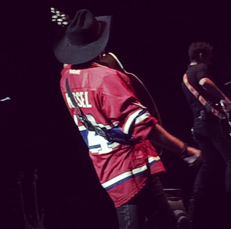 Source: brettkissel / Instagram  "So last night, while performing with Brad Paisley in front of packed house at the Bell Centre, I threw on a specially made "Montreal Canadiens" jersey. It was a gift from the Canadiens organization, and the crowd went nuts the minute I put it on... Still, I can't help but feel a little guilty, since I'm such a HUGE Edmonton Oilers fan... So here's the question: "Should I ever wear another teams' jersey? Is Oil Country going to be upset with me?"... @edmontonoilers"