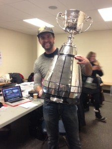 Dean-Brody-Holds-Grey-Cup