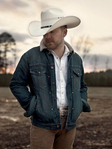 Justin Moore publicity photo